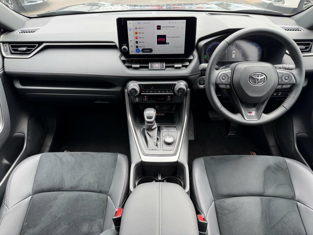 Toyota Rav 4 Design White #37