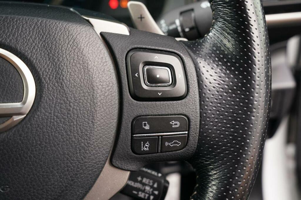 Lexus IS 300H Sport Cvt Blue #40