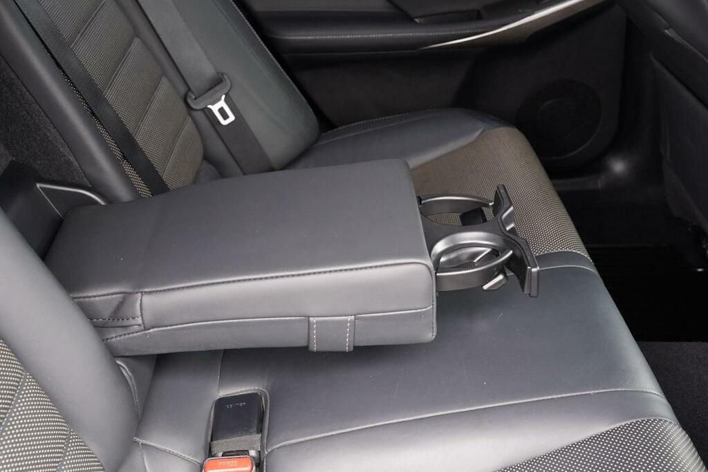 Lexus IS 300H Sport Cvt Blue #28