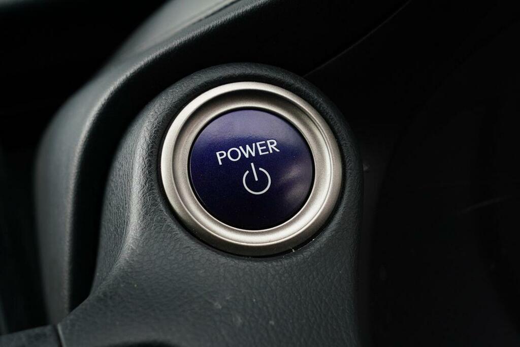 Lexus IS 300H Sport Cvt Blue #17