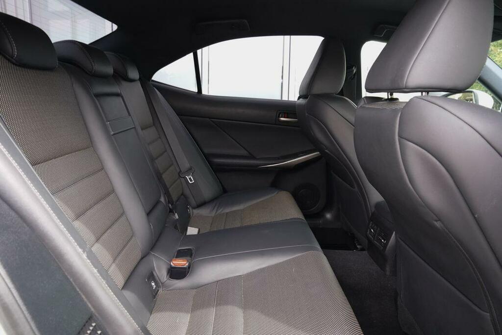 Lexus IS 300H Sport Cvt Blue #9