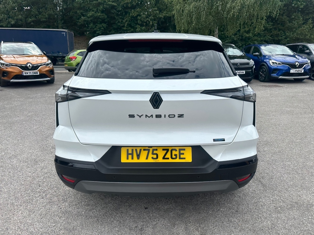 Renault Symbioz 1.8 E-tech Fhev 160 Techno Esprit Alpine White #4