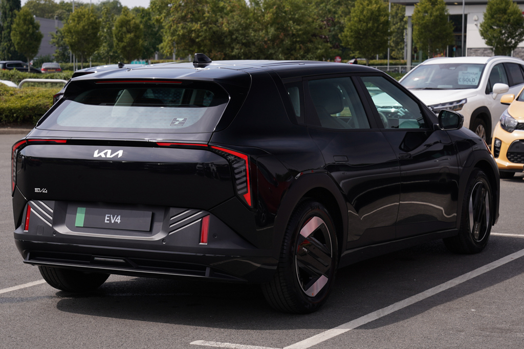 Kia EV4 150Kw Gt-line 81Kwh Blue #13