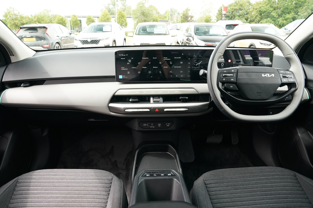 Kia EV4 150Kw Gt-line S 81Kwh White #17