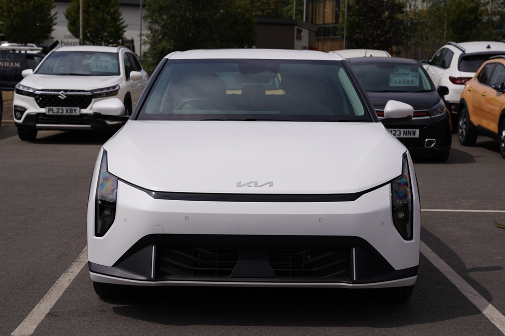 Kia EV4 150Kw Gt-line S 81Kwh White #7