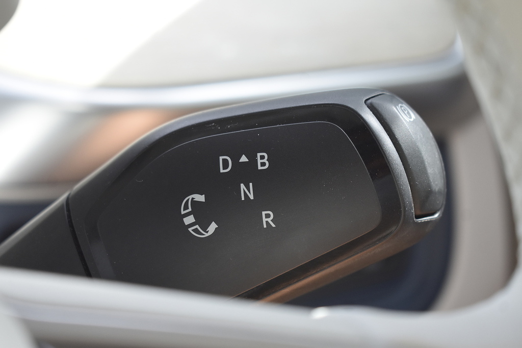 Volkswagen ID.Buzz Life Swb 204 Ps 77 Kwh Pro 1 Speed Blue #50