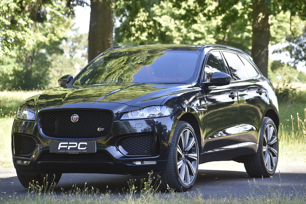 Jaguar F-Pace Suv AO69OTJ Black #5