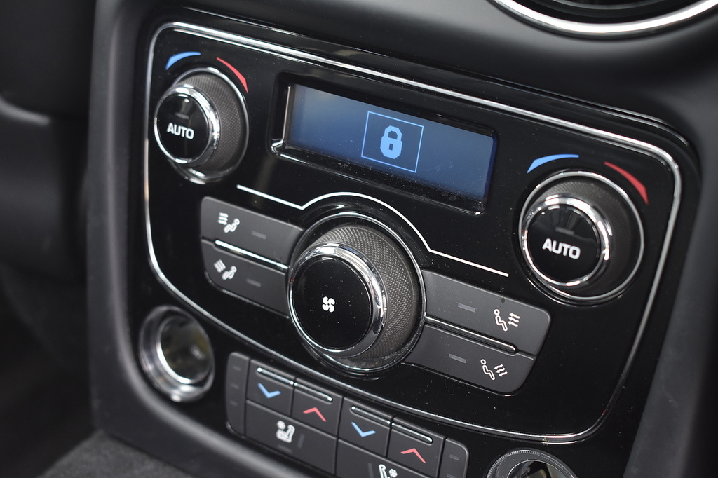 Jaguar XJ Premium Luxury V6 Silver #31