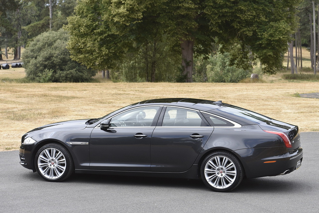 Jaguar XJ Premium Luxury V6 Silver #10