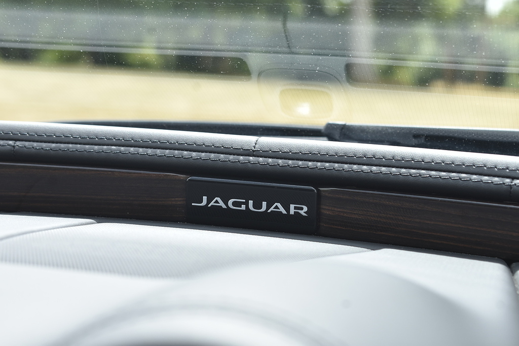 Jaguar XJ Premium Luxury V6 Silver #25