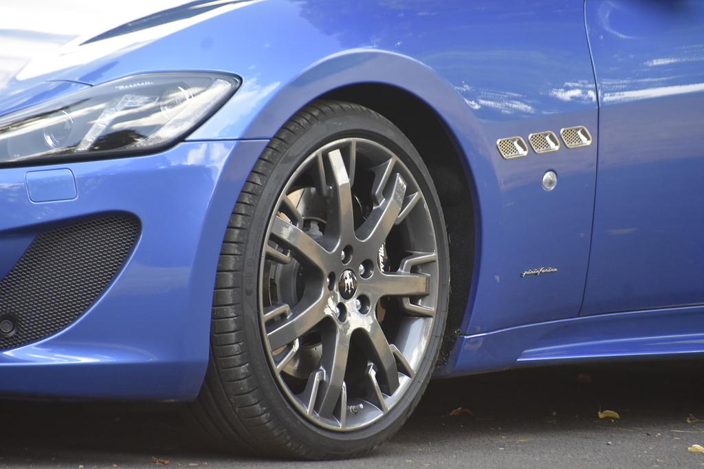 Maserati GranTurismo 4.7 V8 Mc Stradale Std White #15