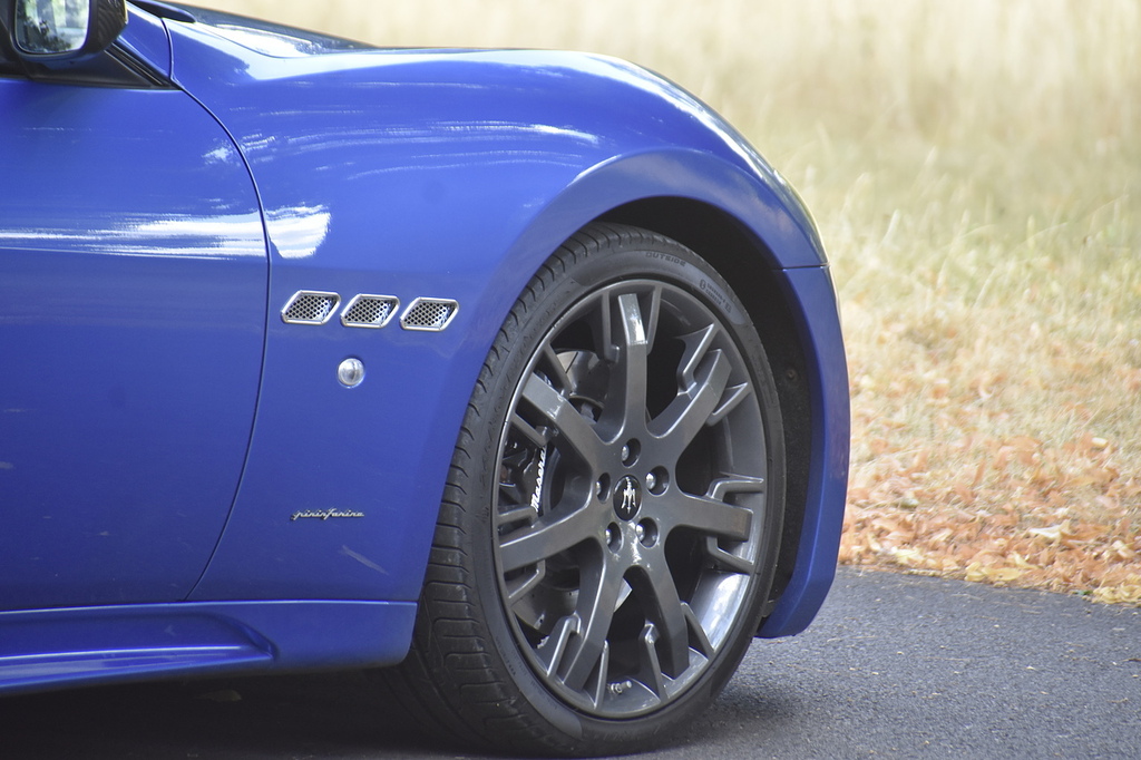 Maserati GranTurismo 4.7 V8 Mc Stradale Std White #31