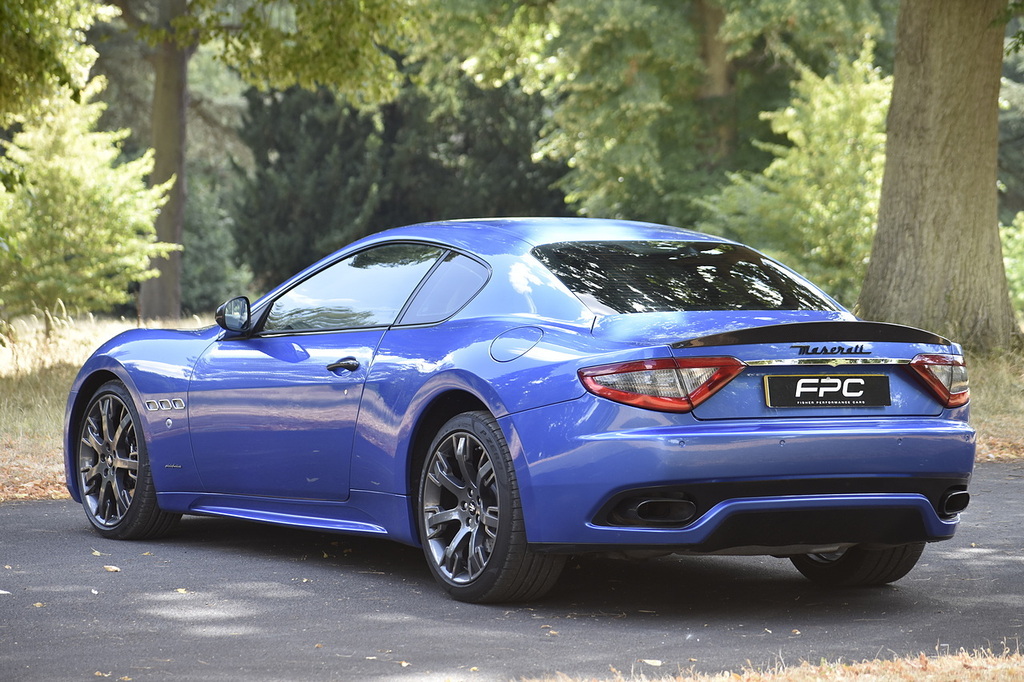 Maserati GranTurismo 4.7 V8 Mc Stradale Std White #25