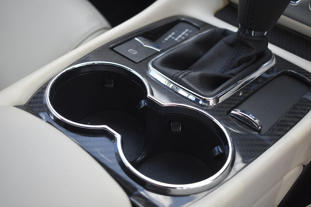 Maserati GranTurismo 4.7 V8 Mc Stradale Std White #59