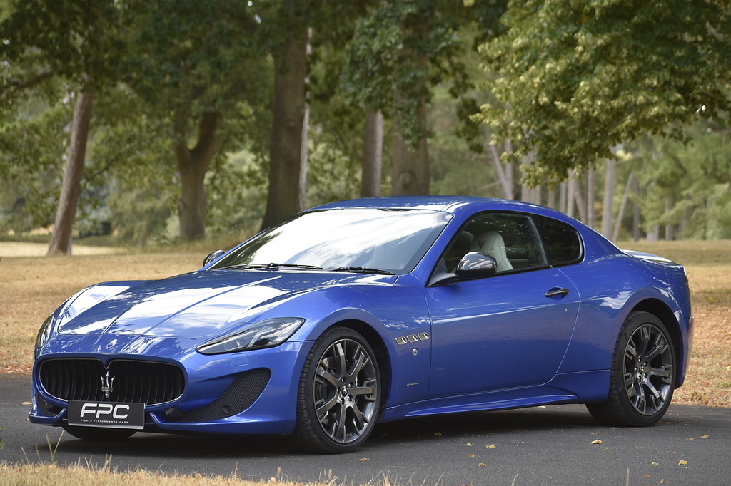 Maserati GranTurismo 4.7 V8 Mc Stradale Std White #13
