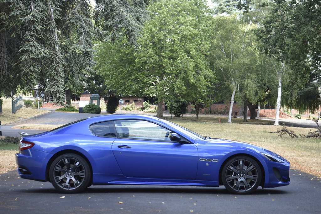 Maserati GranTurismo 4.7 V8 Mc Stradale Std White #34