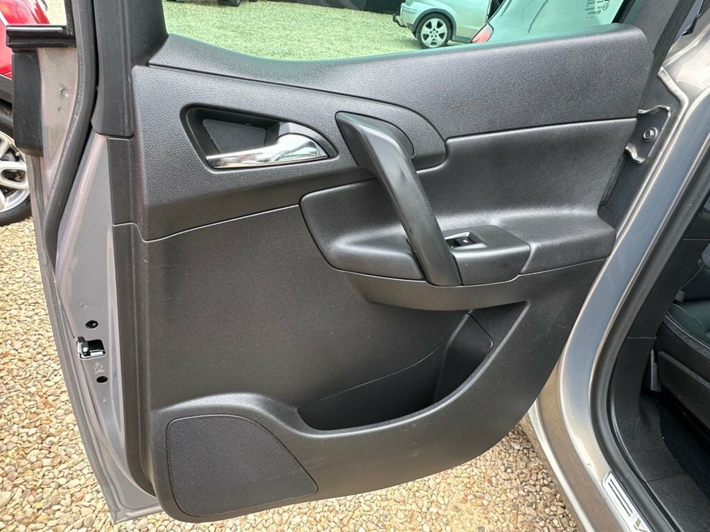 Vauxhall Meriva Active Black #46