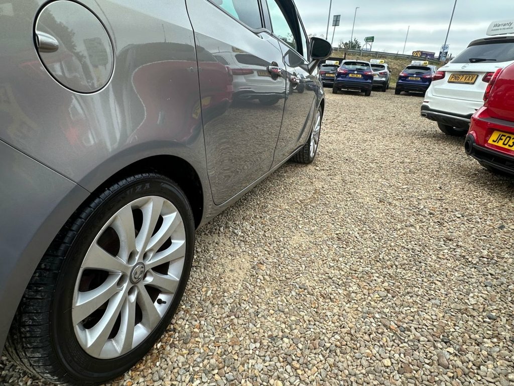 Vauxhall Meriva Active Black #17
