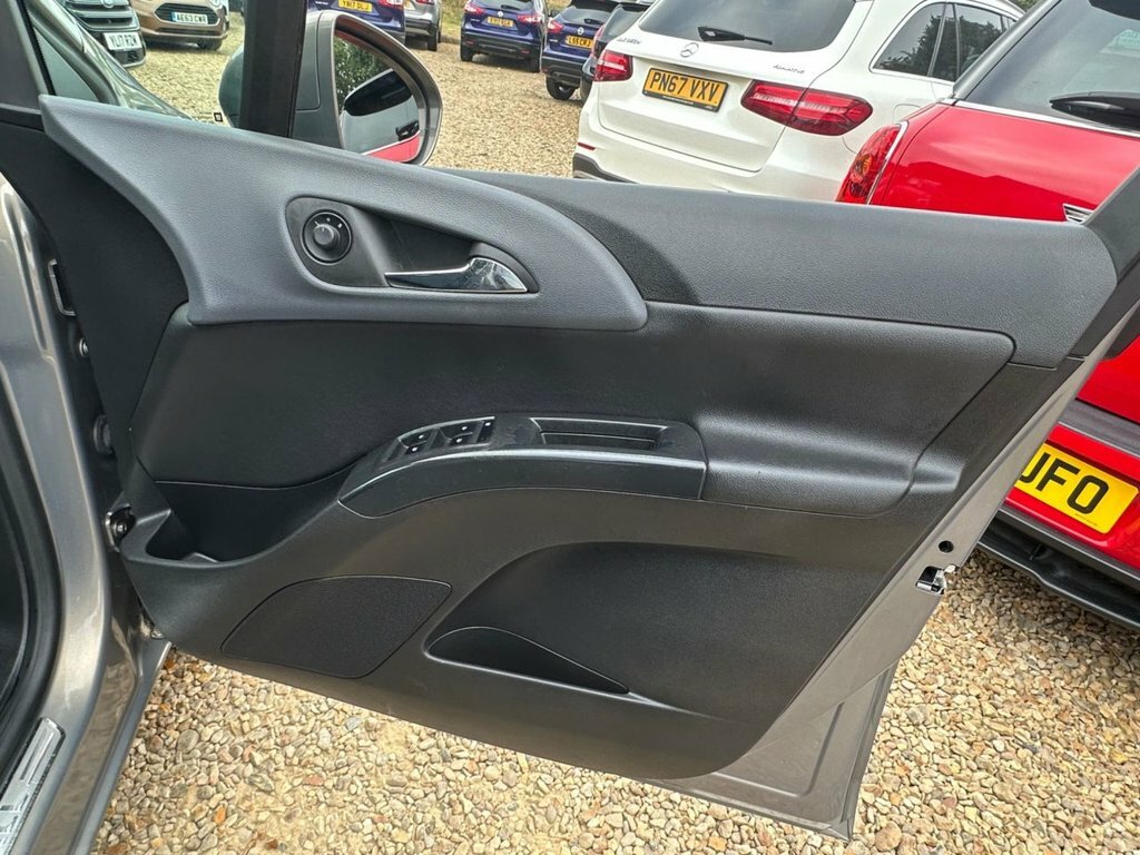 Vauxhall Meriva Active Black #29