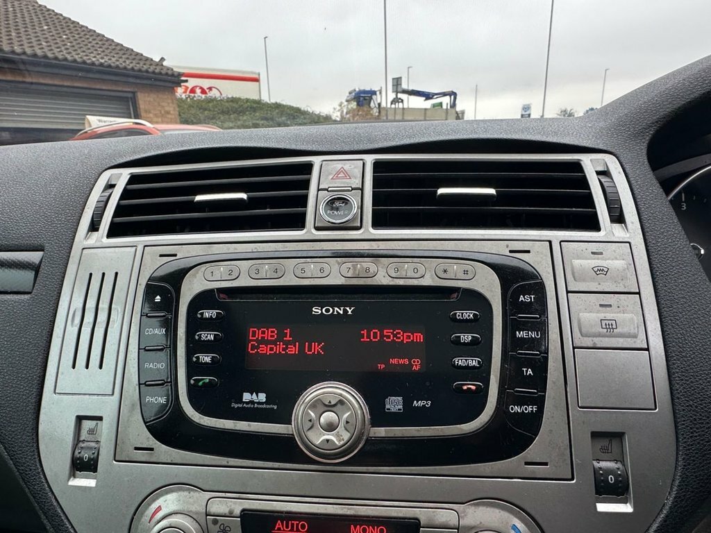 Ford Kuga White #35