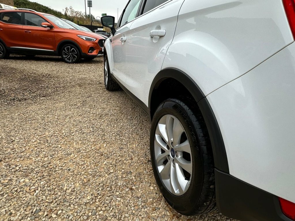 Ford Kuga White #9