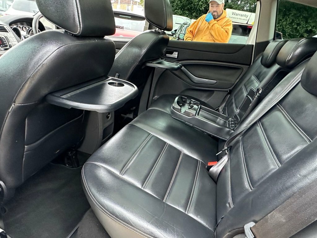 Ford Kuga White #58