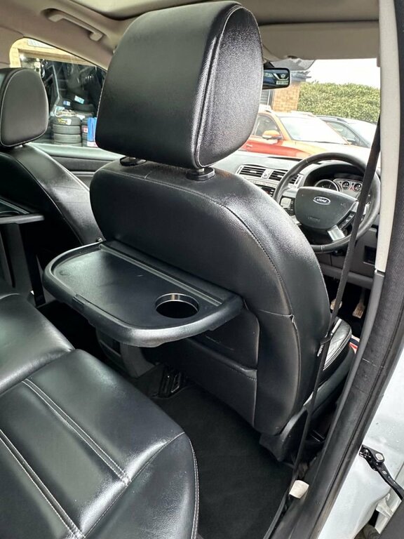 Ford Kuga White #47