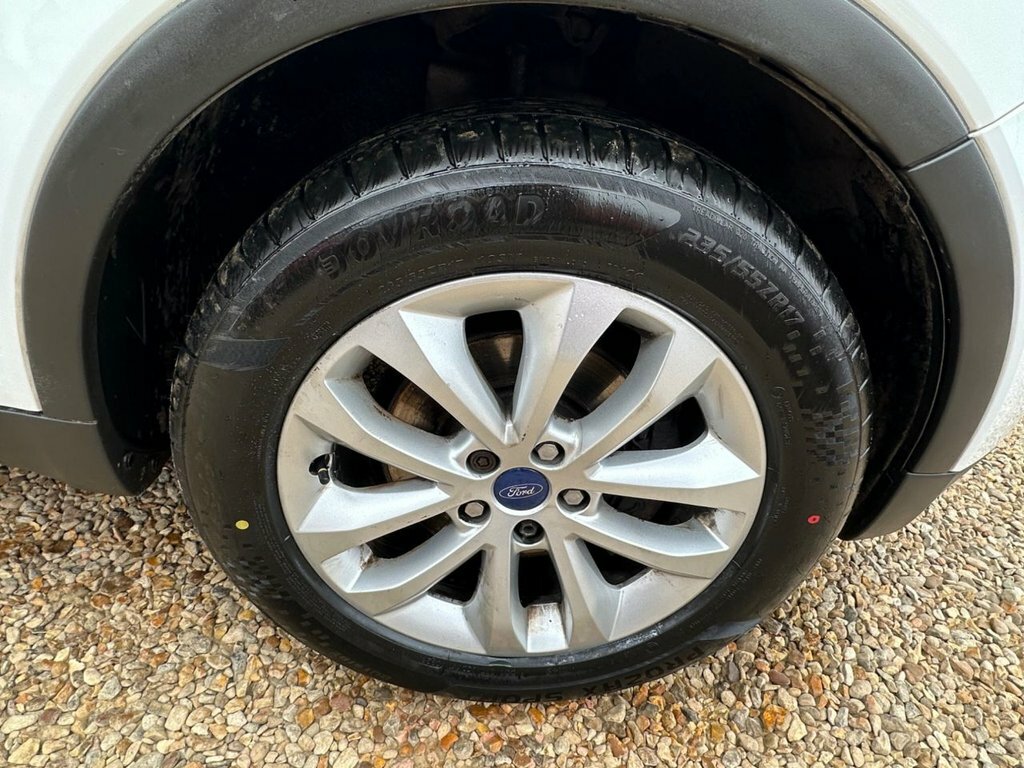 Ford Kuga White #19