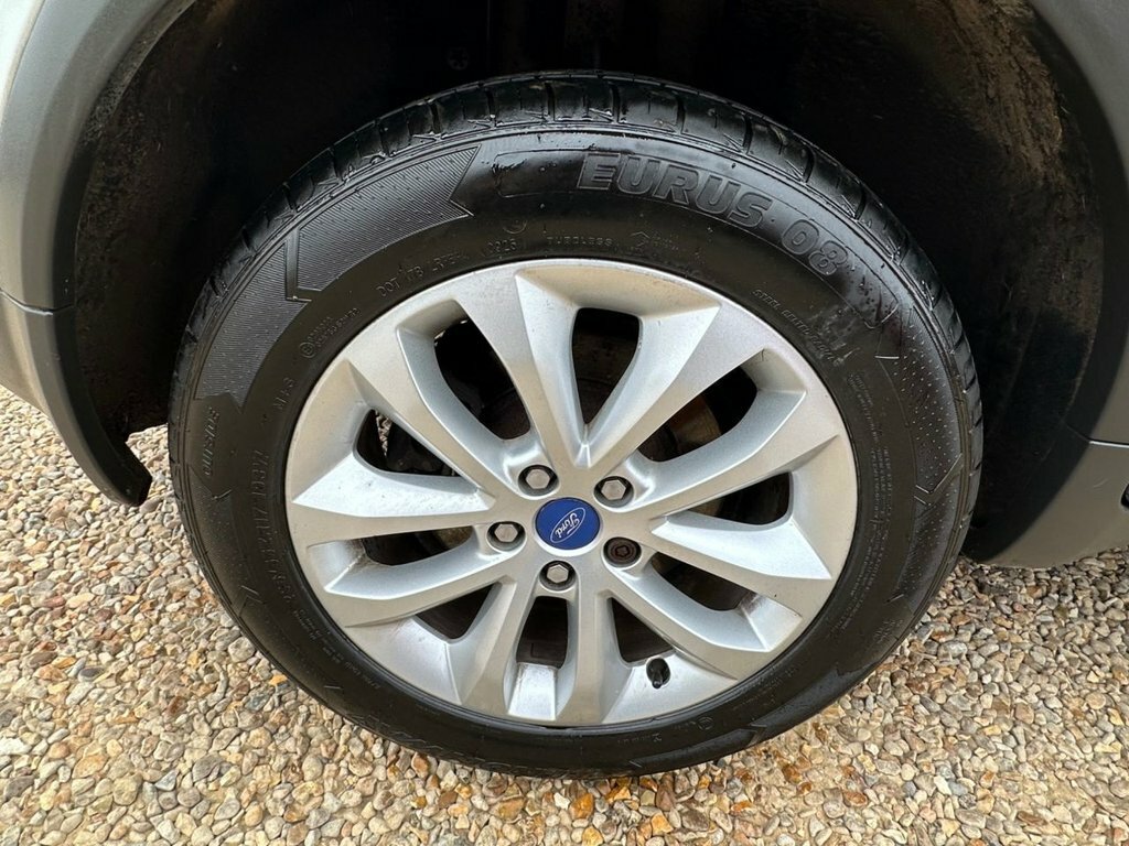 Ford Kuga White #14
