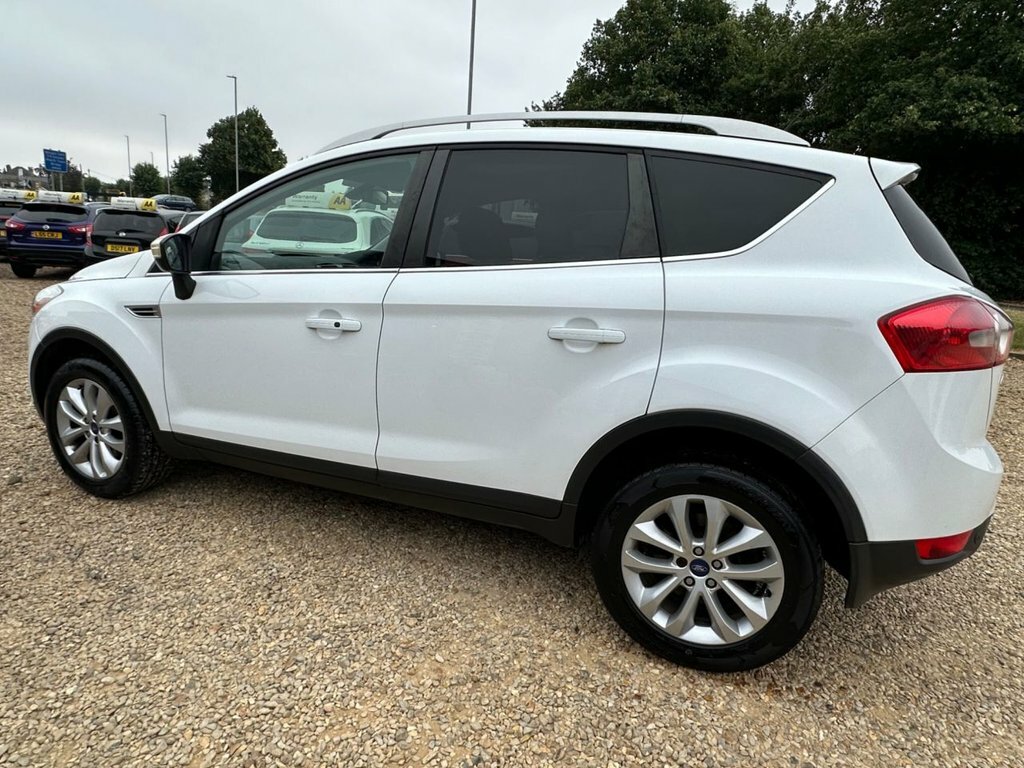Ford Kuga White #10