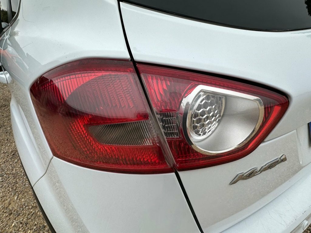 Ford Kuga White #13