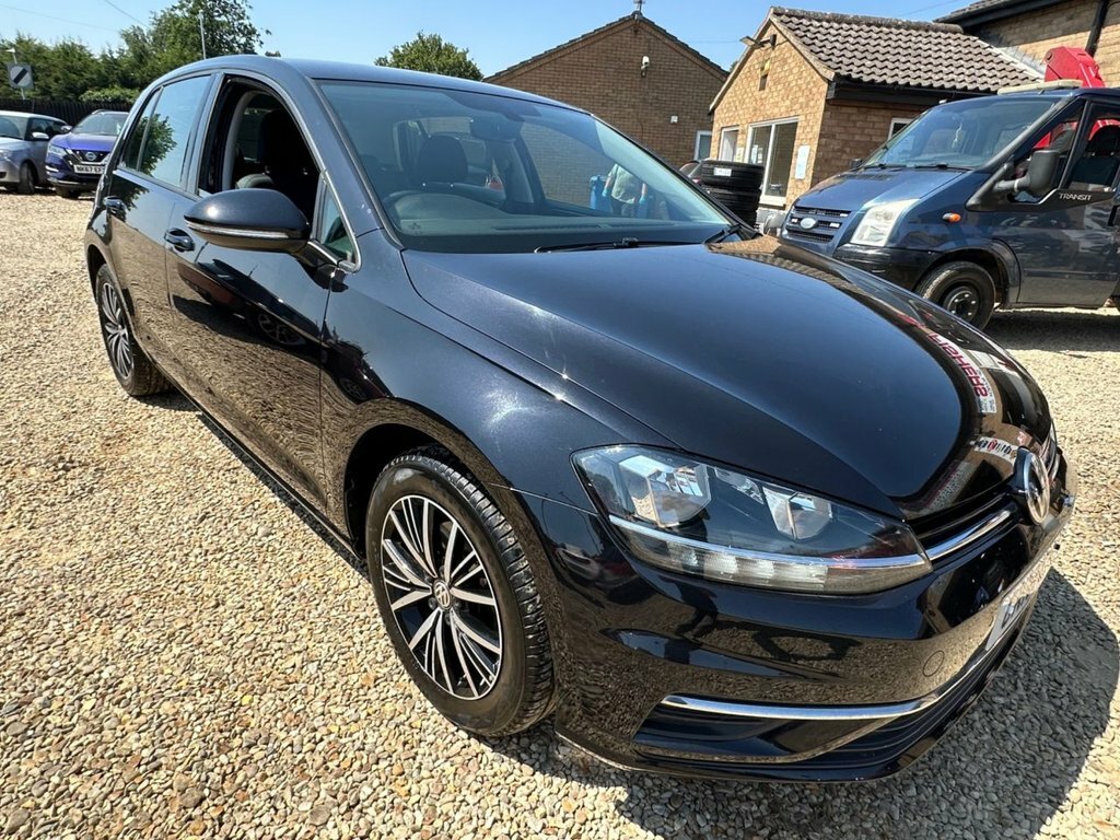 Volkswagen Golf 1.6L Se Black #3