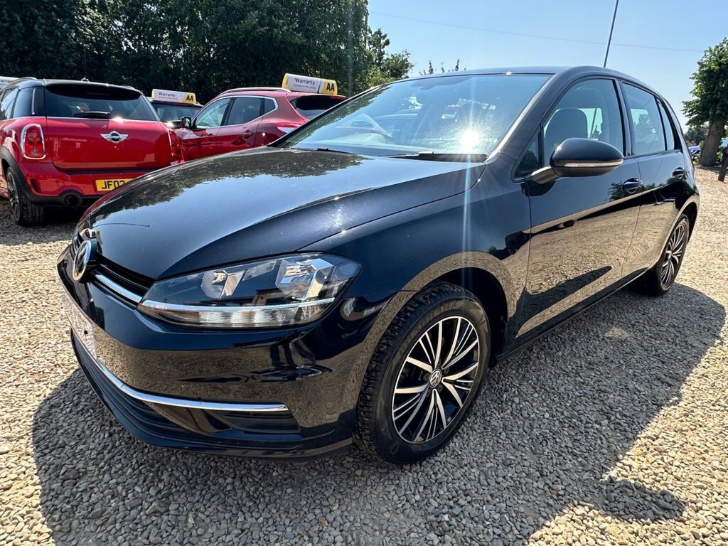 Volkswagen Golf 1.6L Se Black