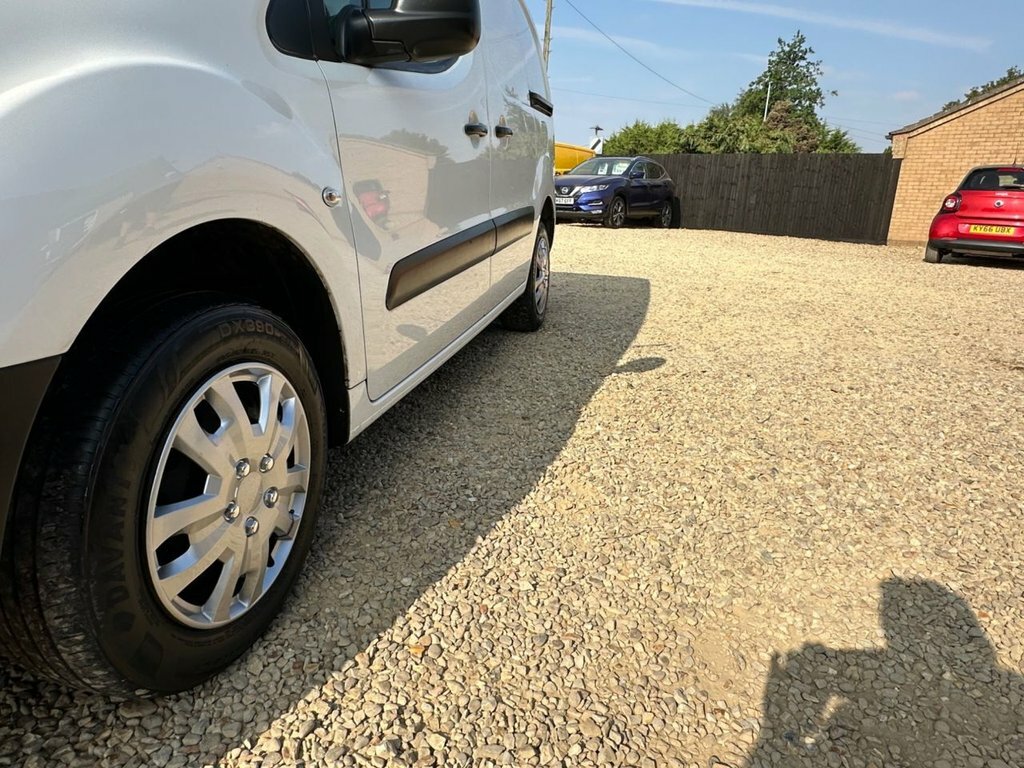 Peugeot Partner 1.6L Null Blue #24