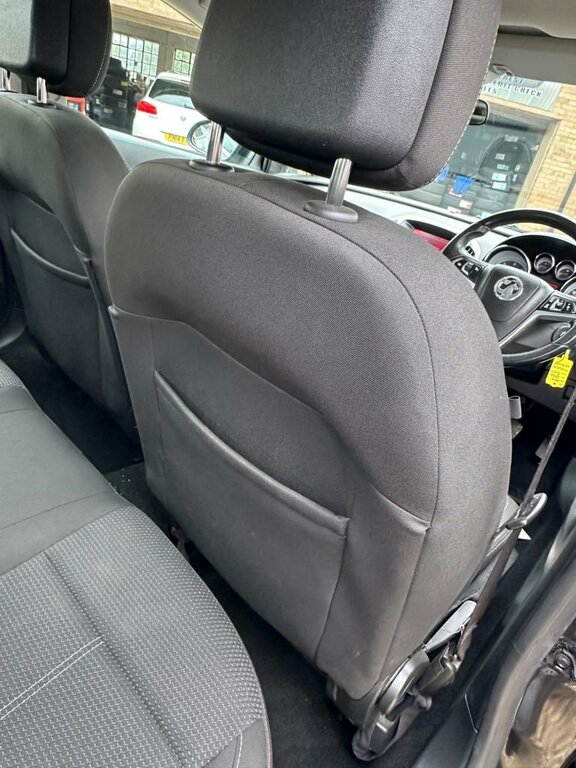 Vauxhall Astra Astra Exclusiv Red #45