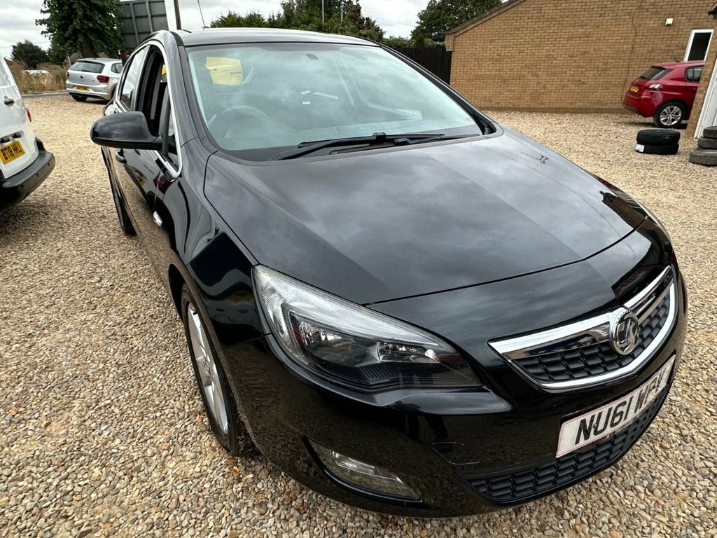 Vauxhall Astra Astra Exclusiv Red #5