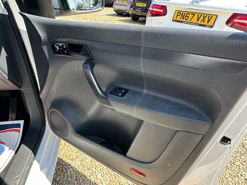 Volkswagen Caddy Tdi Bluemotion Tech C20 Startline U52208 White #28
