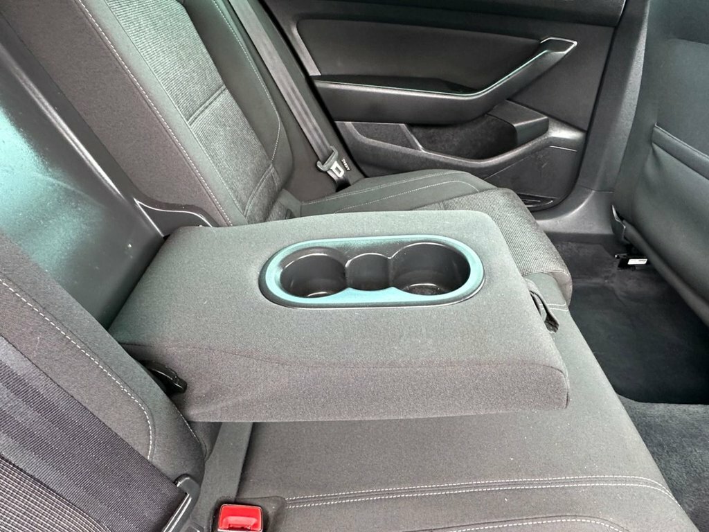 Volkswagen Passat 2.0 Tdi Gt Grey #50