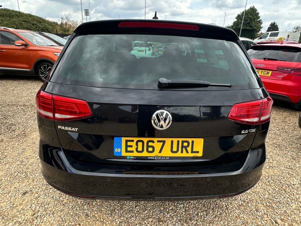 Volkswagen Passat 2L Se Business Black #6