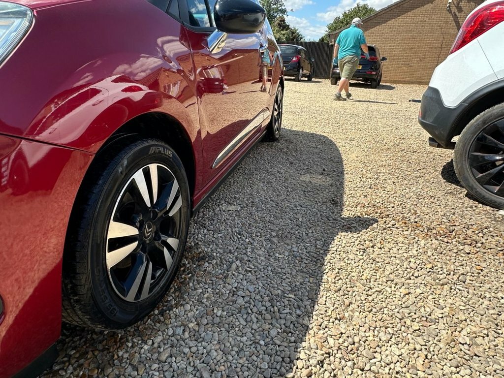 Citroen DS3 1.4 Vti 16V Dsign Euro 5 Red #23