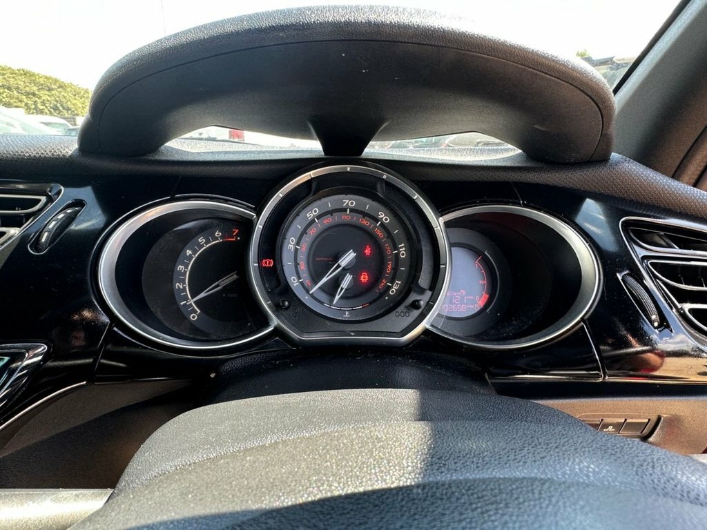 Citroen DS3 1.4 Vti 16V Dsign Euro 5 Red #32