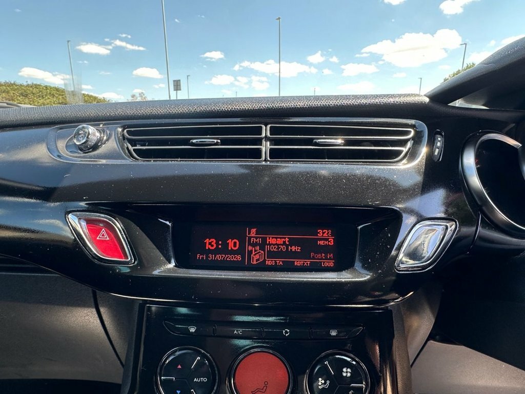Citroen DS3 1.4 Vti 16V Dsign Euro 5 Red #31