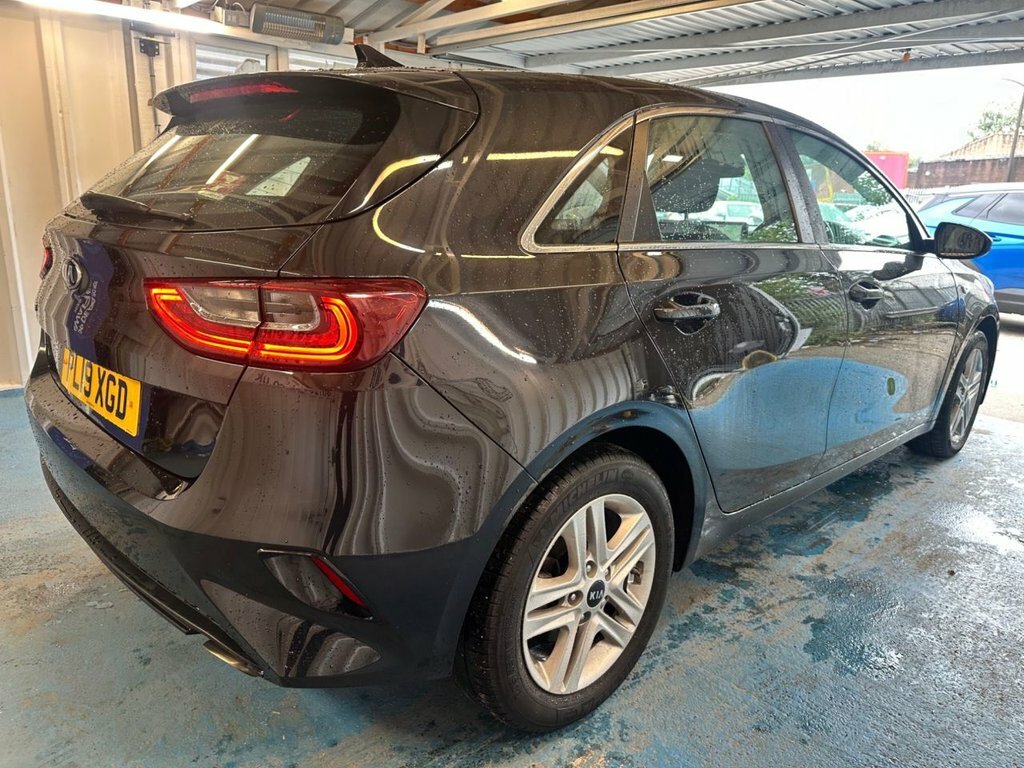 Kia Ceed 1L 2 PL19XGD Black #6