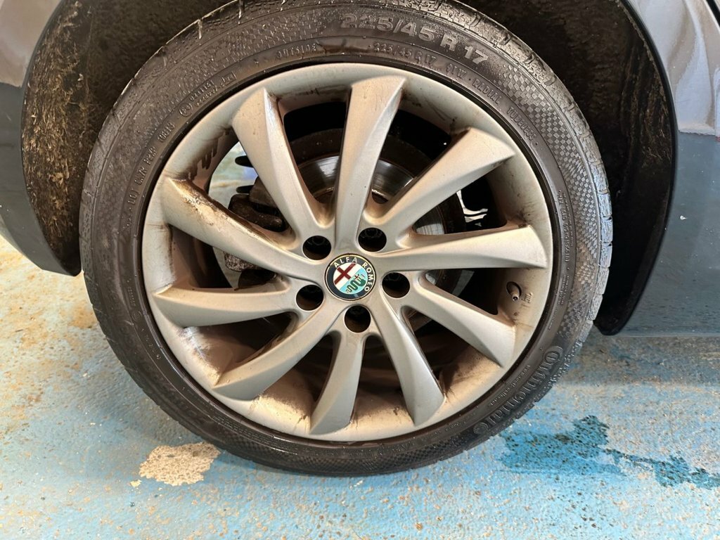 Alfa Romeo Giulietta 2.0 Jtdm-2 Collezione Euro 5 Ss #24