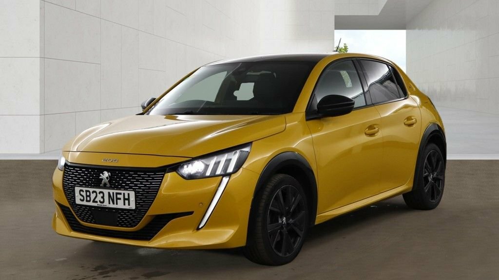 Peugeot 208 1.2L Gt Yellow #2