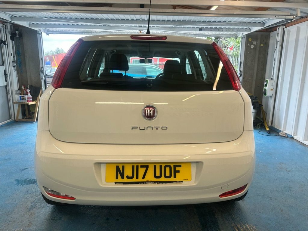 Fiat Punto 1.2 Punto 5-Door 1.2 8V 69Hp Pop 2017 Red #22