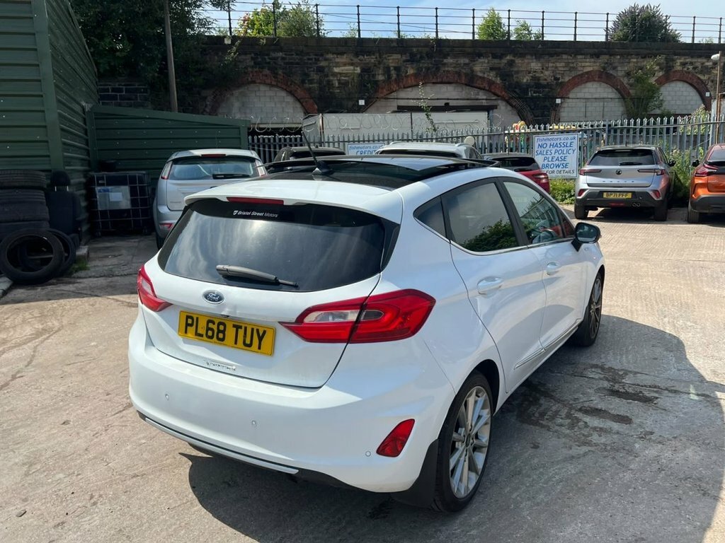 Ford Fiesta 1L Vignale White #4