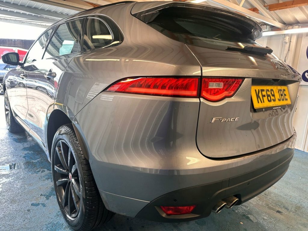 Jaguar F-Pace 2L Chequered Flag Grey #6