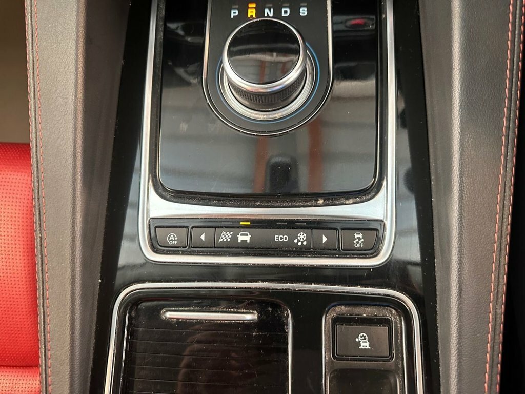 Jaguar F-Pace 2.0D 180 Chequered Flag Awd Grey #19