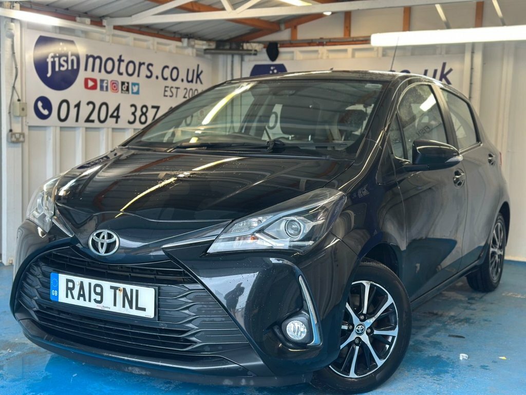 Toyota Yaris 1.5L Icon Tech RA19TNL Black #6